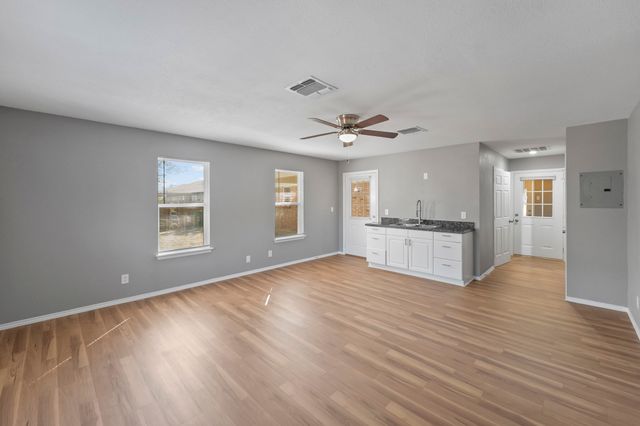 317 E Glendale Street, Crowley, TX 76036