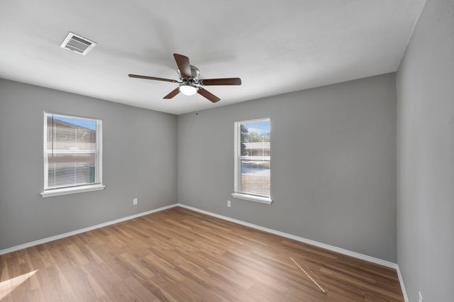 317 E Glendale Street, Crowley, TX 76036
