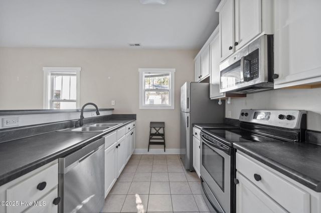 644 E Ocean Road, Holly Ridge, NC 28445