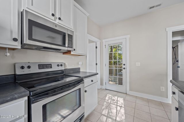 644 E Ocean Road, Holly Ridge, NC 28445