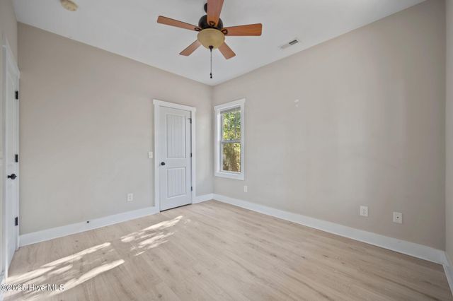 644 E Ocean Road, Holly Ridge, NC 28445