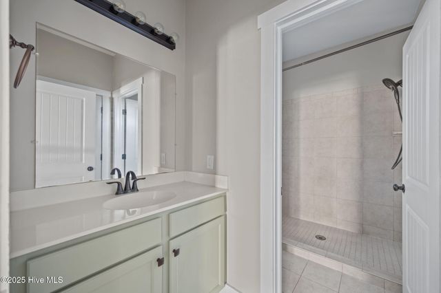 644 E Ocean Road, Holly Ridge, NC 28445