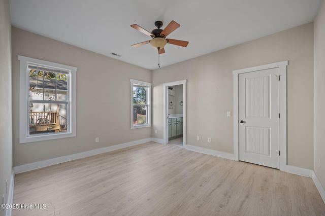 644 E Ocean Road, Holly Ridge, NC 28445