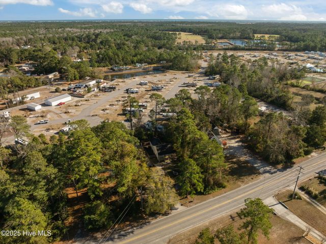 644 E Ocean Road, Holly Ridge, NC 28445