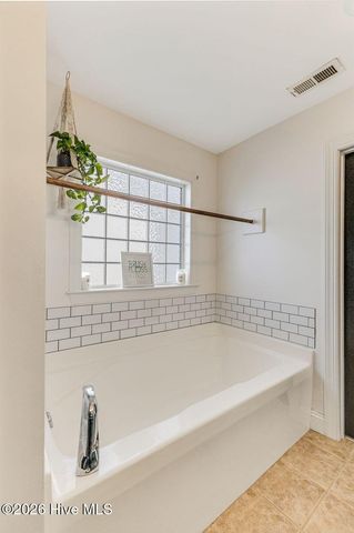 5004 Summerswell Lane, Southport, NC 28461