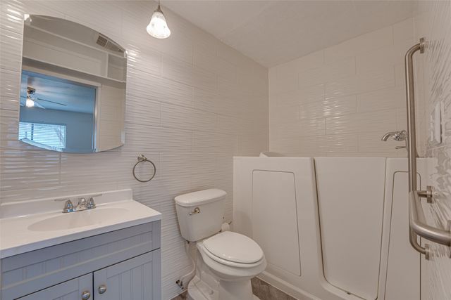 3113 Powell Drive, Rowlett, TX 75088