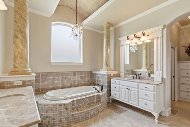 1604 Catalina Bay Court, Granbury, TX 76048