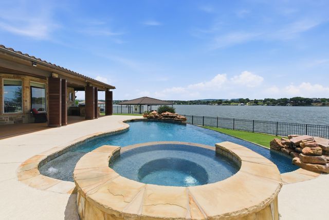 1604 Catalina Bay Court, Granbury, TX 76048