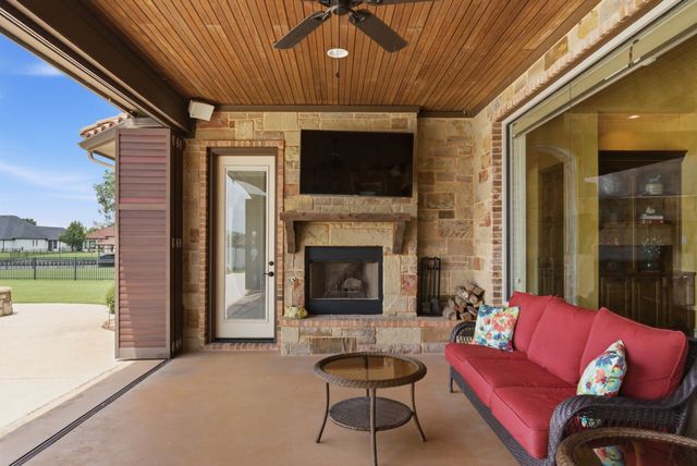 1604 Catalina Bay Court, Granbury, TX 76048