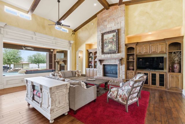 1604 Catalina Bay Court, Granbury, TX 76048
