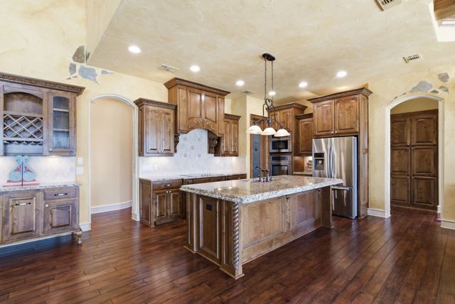 1604 Catalina Bay Court, Granbury, TX 76048