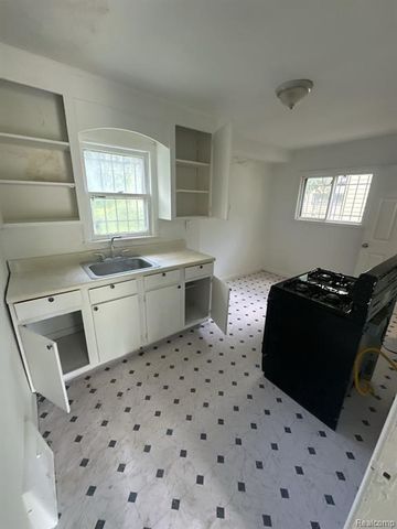 19437 Ferguson Street, Detroit, MI 48235