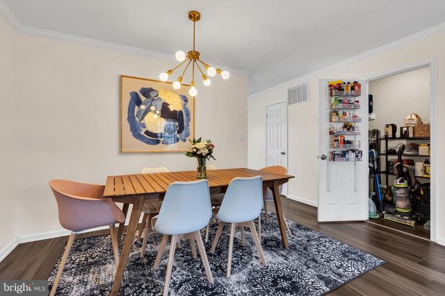 189 SHREWSBURY CT, Pennington, NJ 08534