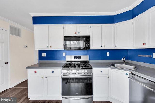 189 SHREWSBURY CT, Pennington, NJ 08534