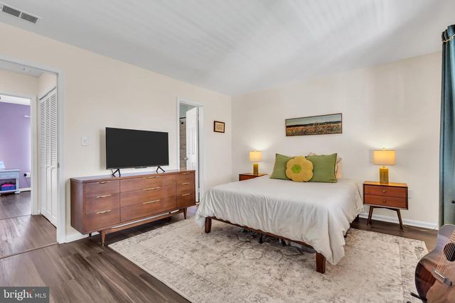 189 SHREWSBURY CT, Pennington, NJ 08534