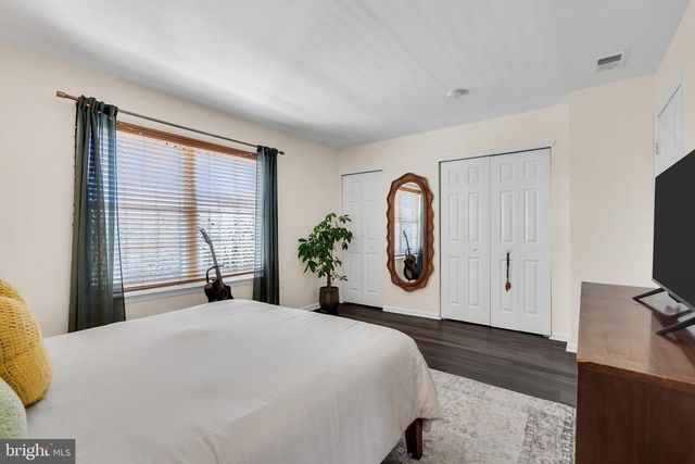 189 SHREWSBURY CT, Pennington, NJ 08534