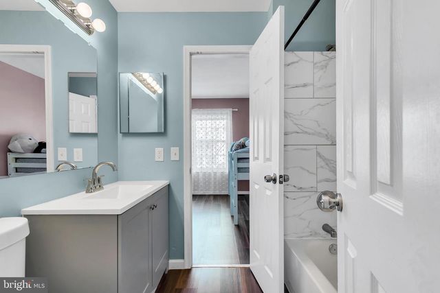 189 SHREWSBURY CT, Pennington, NJ 08534