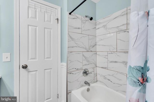 189 SHREWSBURY CT, Pennington, NJ 08534
