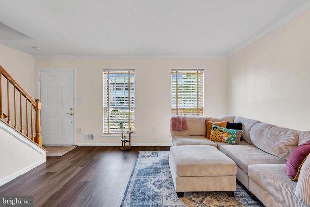 189 SHREWSBURY CT, Pennington, NJ 08534