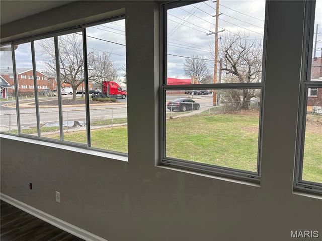 2555 Telegraph Road, Mehlville, MO 63125