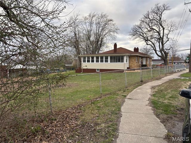 2555 Telegraph Road, Mehlville, MO 63125