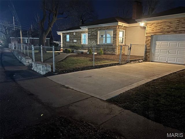 2555 Telegraph Road, Mehlville, MO 63125