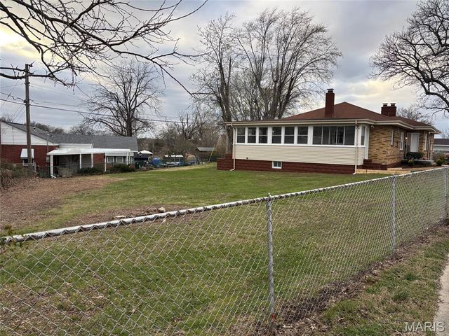 2555 Telegraph Road, Mehlville, MO 63125