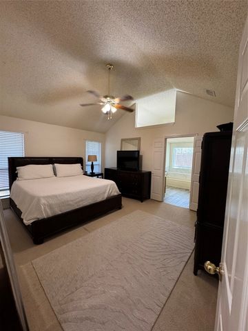 521 Post Oak Road, Grapevine, TX 76051