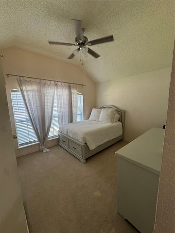 521 Post Oak Road, Grapevine, TX 76051