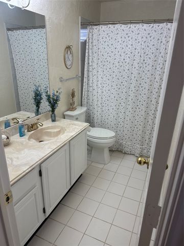 521 Post Oak Road, Grapevine, TX 76051