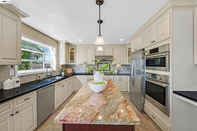 43583 Southerland Way, Fremont, CA 94539