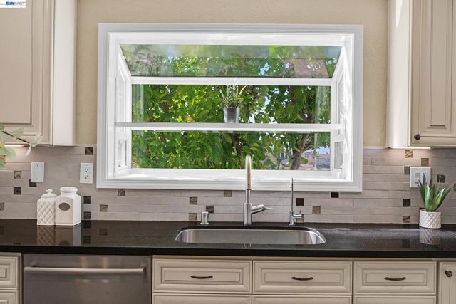 43583 Southerland Way, Fremont, CA 94539