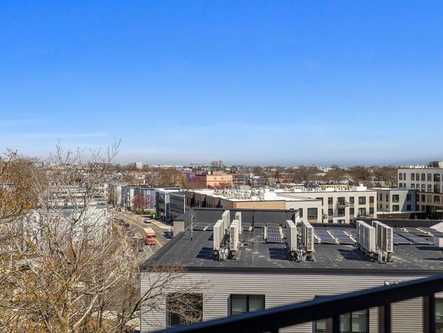 22 High Street PH13, Boston, MA 02122