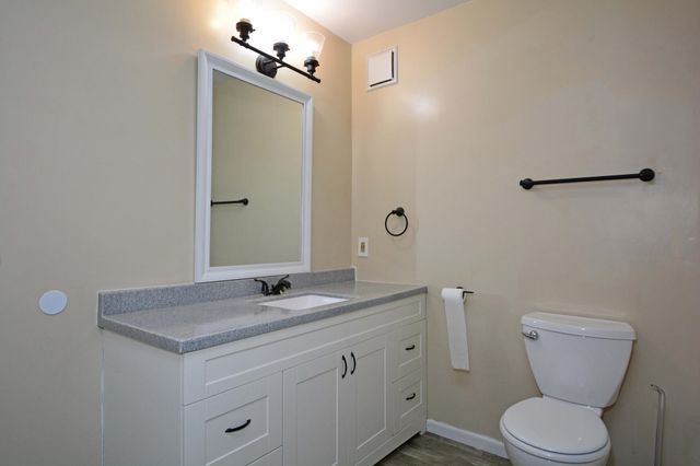 2076 Pathways Drive 1, Saint Paul, MN 55119