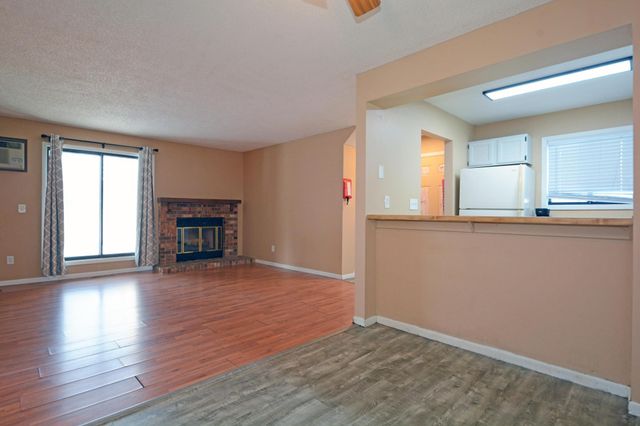 2076 Pathways Drive 1, Saint Paul, MN 55119