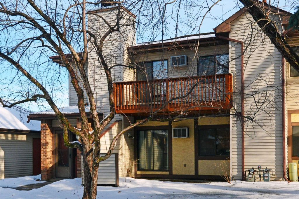 2076 Pathways Drive 1, Saint Paul, MN 55119 — photo 2