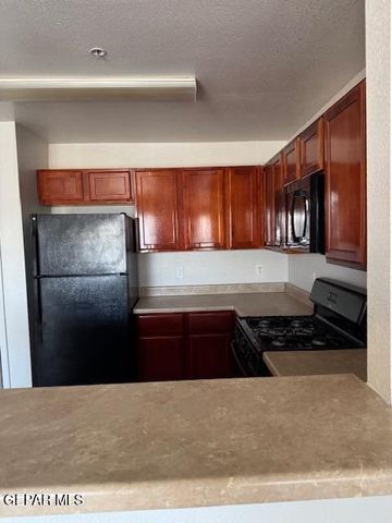 6027 BROOK HOLLOW Drive 2001, El Paso, TX 79925