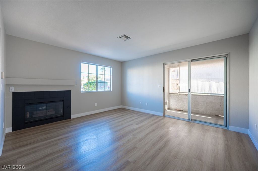 Image 7 of property listing at 2725 South Nellis Boulevard 1169, Las Vegas, NV 89121