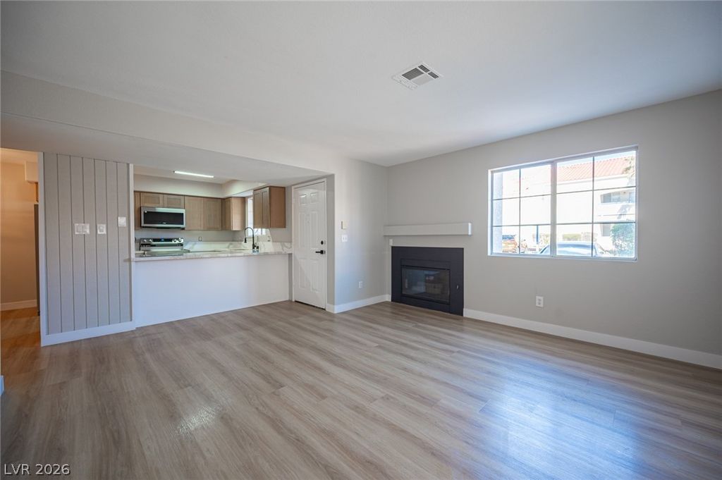 Image 8 of property listing at 2725 South Nellis Boulevard 1169, Las Vegas, NV 89121