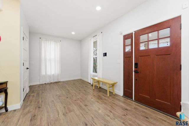 117 N Covell Ave Avenue, Sioux Falls, SD 57104