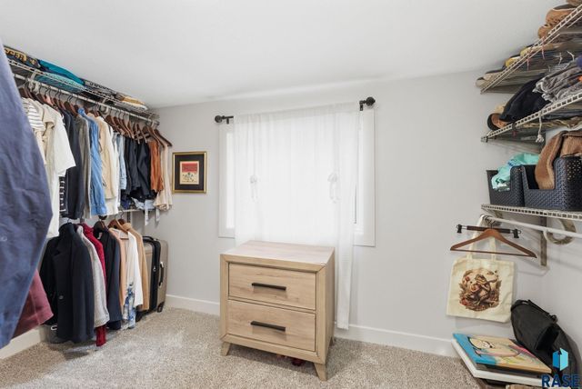 117 N Covell Ave Avenue, Sioux Falls, SD 57104