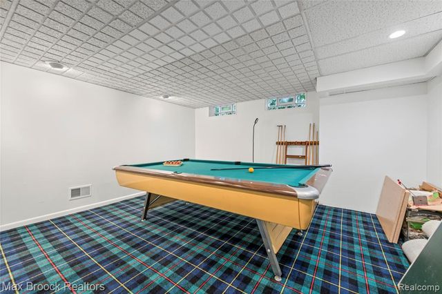 2665 Middlebelt Road, West Bloomfield, MI 48324