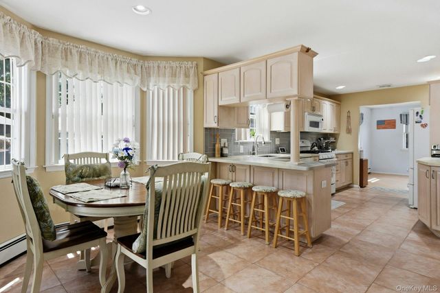 35 Dennis Lane, Bethpage, NY 11714