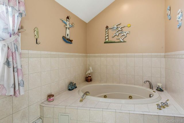 35 Dennis Lane, Bethpage, NY 11714