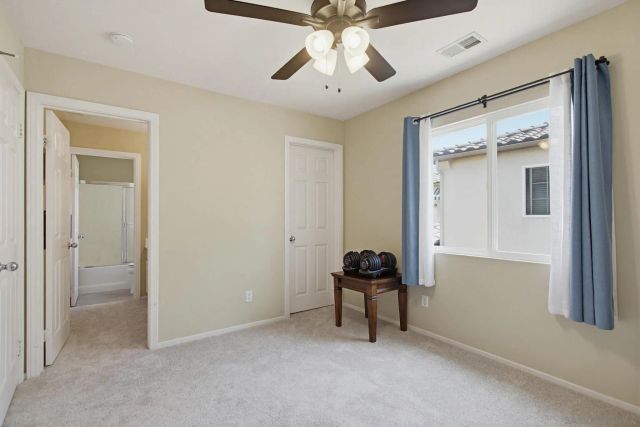 866 Yosemite Dr, Chula Vista, CA 91914