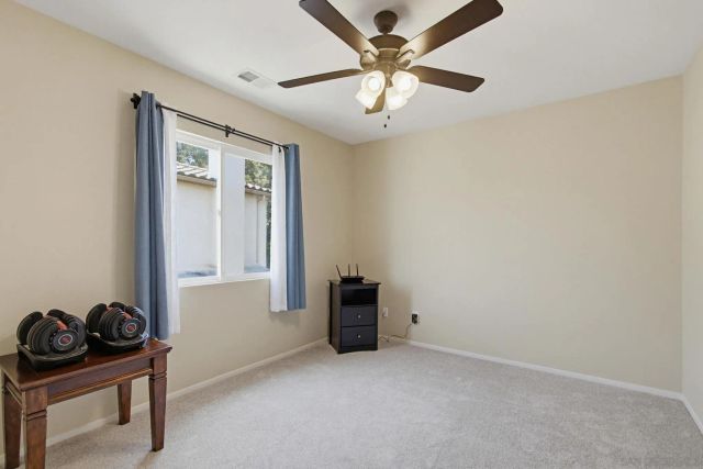 866 Yosemite Dr, Chula Vista, CA 91914
