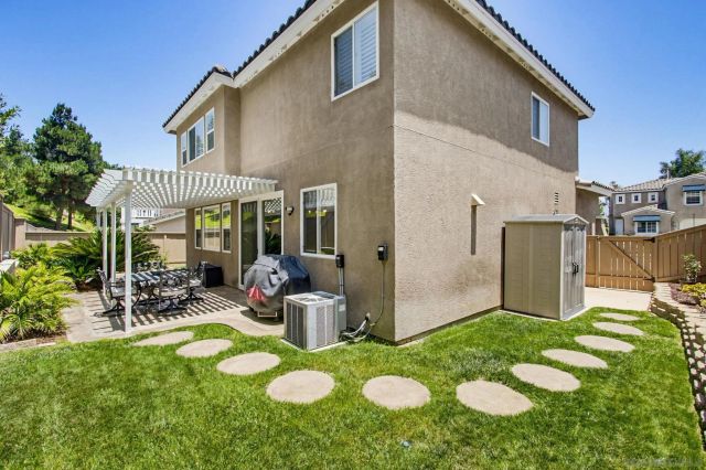 866 Yosemite Dr, Chula Vista, CA 91914