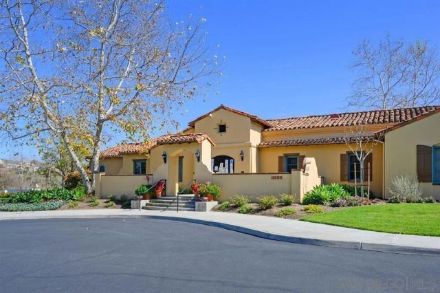 866 Yosemite Dr, Chula Vista, CA 91914