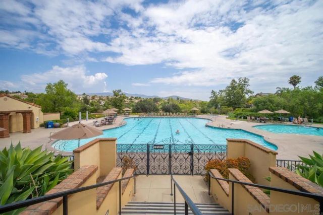 866 Yosemite Dr, Chula Vista, CA 91914