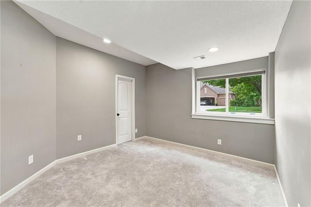 16590 S Kaw Street, Olathe, KS 66062